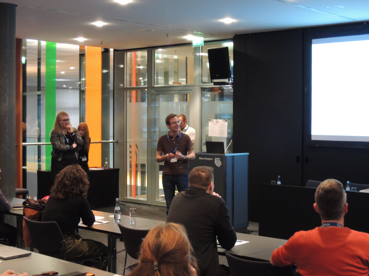 Patrick Rannacher präsentiert Folien